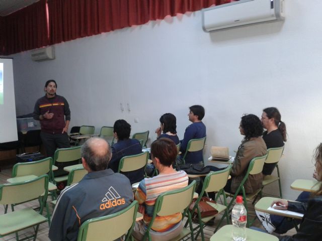 La concejalía de Deportes organizó el pasado sábado un curso de formación denominado Técnicas básicas de senderismo - 2, Foto 2