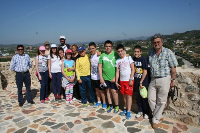 Alumnos del IES Alquipir aprenden los secretos de la arqueología en el yacimiento de Begastri - 1, Foto 1