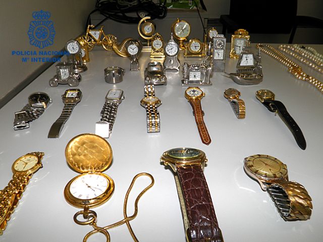 Detenidas dos mujeres, trabajadoras de una empresa de ayuda en domicilio, por desvalijar a los ancianos que asistían - 1, Foto 1