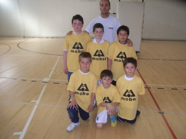 La Concejalía de Deportes organizó las semifinales de la fase intermunicipal de los deportes de equipo benjamín y alevín de Deporte Escolar - 2, Foto 2