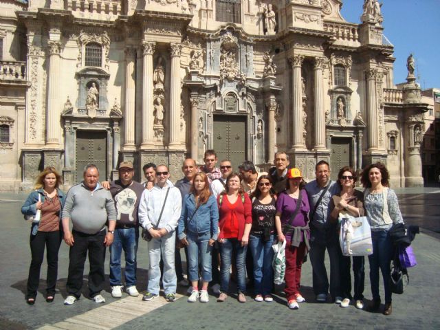 Los usuarios del Servicio de Apoyo Psicosocial visitan la Delegación Territorial de la ONCE para conocer los recursos de esta organización - 1, Foto 1