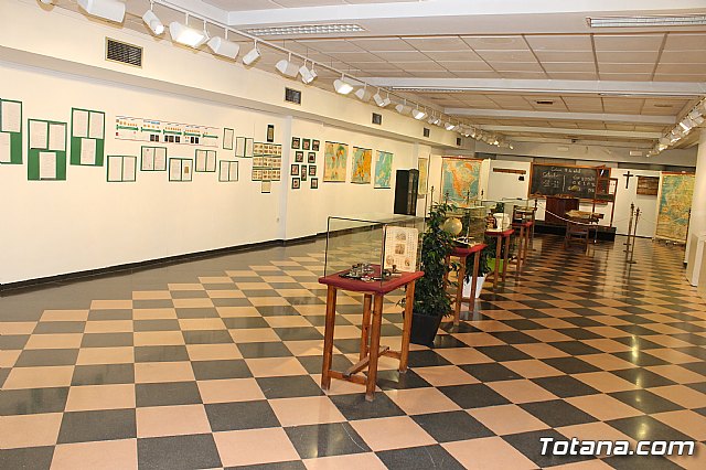 La alcaldesa anuncia que el ayuntamiento realizar una mencin honorfica a los colegios pblicos 