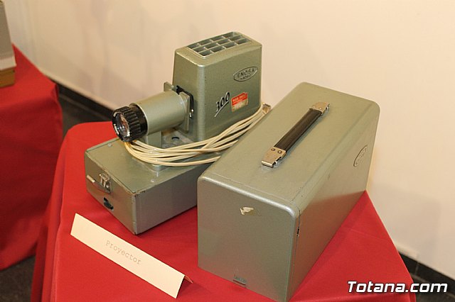 La alcaldesa anuncia que el ayuntamiento realizar una mencin honorfica a los colegios pblicos 