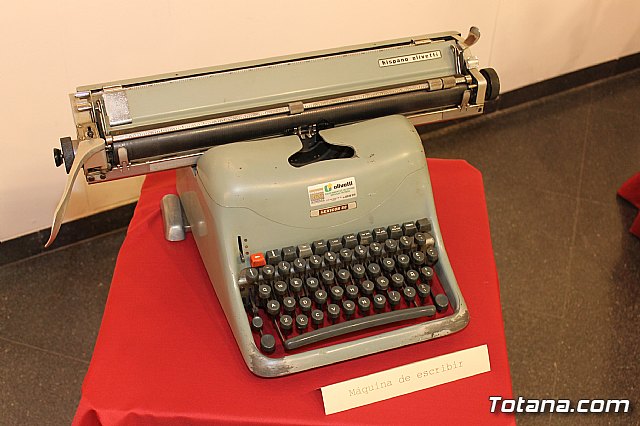 La alcaldesa anuncia que el ayuntamiento realizar una mencin honorfica a los colegios pblicos 