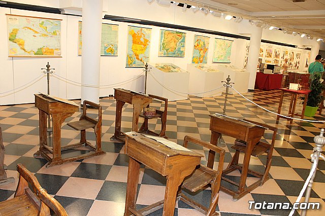 La alcaldesa anuncia que el ayuntamiento realizar una mencin honorfica a los colegios pblicos 