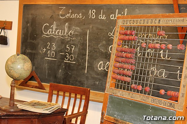 La alcaldesa anuncia que el ayuntamiento realizar una mencin honorfica a los colegios pblicos 