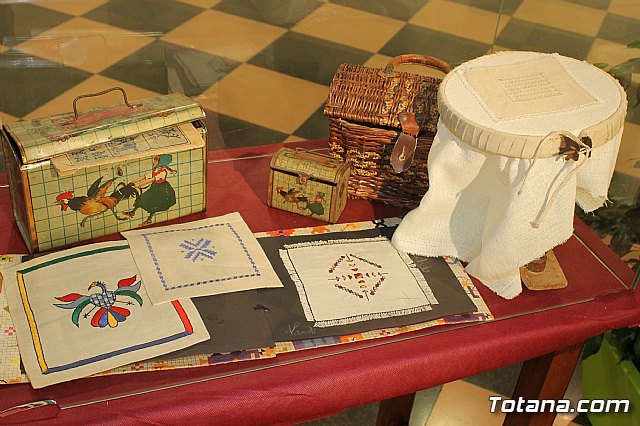 La alcaldesa anuncia que el ayuntamiento realizar una mencin honorfica a los colegios pblicos 