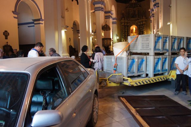 Polica Local y Proteccin Civil intervienen en el dispositivo del suceso provocado por el vehculo que se empotr en la Iglesia de Santiago - 5