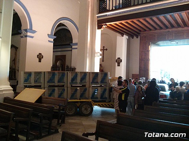 Polica Local y Proteccin Civil intervienen en el dispositivo del suceso provocado por el vehculo que se empotr en la Iglesia de Santiago - 32