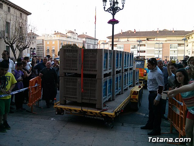 Polica Local y Proteccin Civil intervienen en el dispositivo del suceso provocado por el vehculo que se empotr en la Iglesia de Santiago - 43