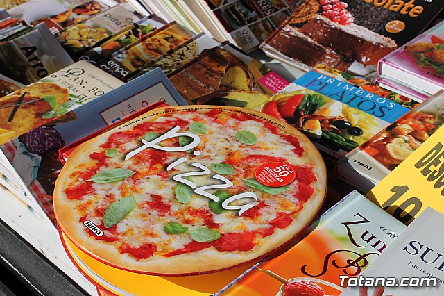 Cuatro libreras de Totana participan en la Feria del Libro - 9