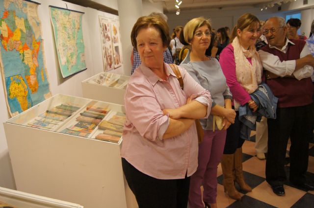 La alcaldesa anuncia que el ayuntamiento realizará una mención honorífica a los colegios públicos Santa Eulalia, Santiago y Tierno Galván - 3, Foto 3