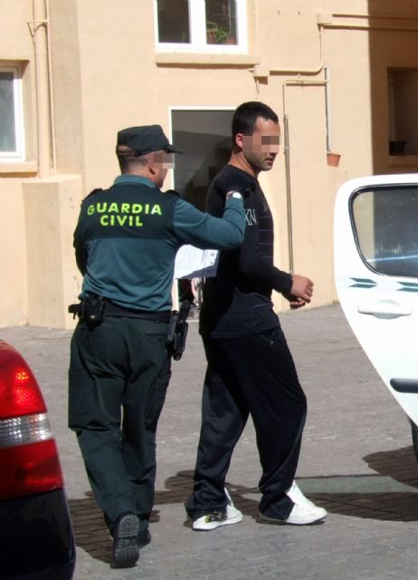 La Guardia Civil detiene a dos personas por robar en viviendas de Cehegín - 1, Foto 1