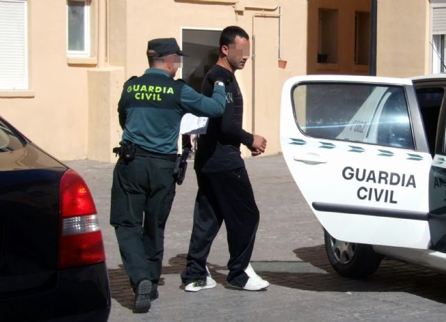 La Guardia Civil detiene a dos personas por robar en viviendas de Cehegín - 2, Foto 2