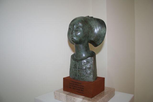 María Semitiel recoge el galardón de 'Ceheginera Destacada' por su labor artística y humanitaria - 1, Foto 1