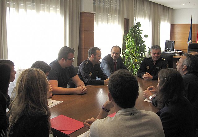 Presentación del practicum de Criminología y Derecho de la Universidad de Murcia en la Jefatura Superior de Policía - 2, Foto 2
