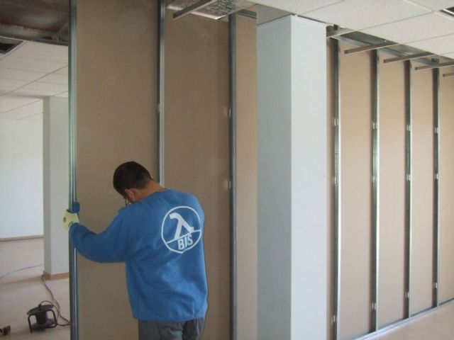 Comienzan las prácticas profesionales para los alumnos del taller de Pladur y Electricidad de la ADLE - 4, Foto 4