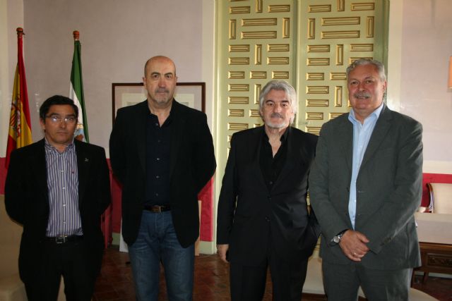 Miguel Sánchez Robles y Ángel González Quesada reciben los premios de los concursos literarios - 1, Foto 1