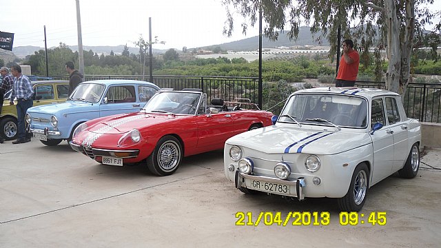 La Asociacin de Vehculos Clsicos de Totana realiz una visita a la Vrgen de la Huerta en Totana - 1