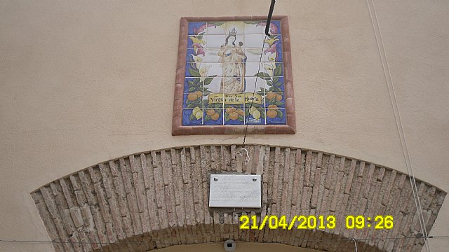 La Asociacin de Vehculos Clsicos de Totana realiz una visita a la Vrgen de la Huerta en Totana - 3