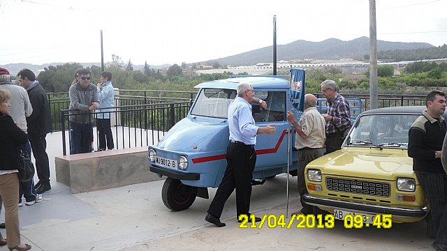 La Asociacin de Vehculos Clsicos de Totana realiz una visita a la Vrgen de la Huerta en Totana - 12