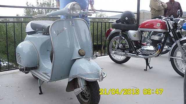 La Asociacin de Vehculos Clsicos de Totana realiz una visita a la Vrgen de la Huerta en Totana - 18