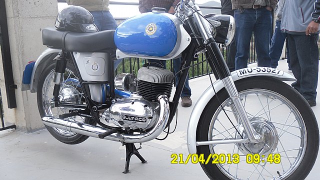 La Asociacin de Vehculos Clsicos de Totana realiz una visita a la Vrgen de la Huerta en Totana - 22