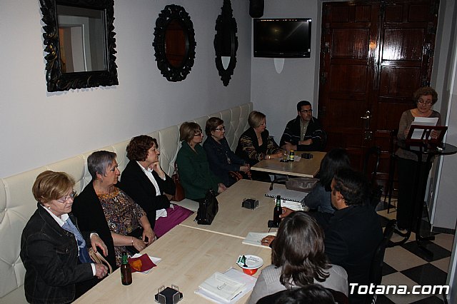 Mara Dolores Rodriguez Lpez present su libro 