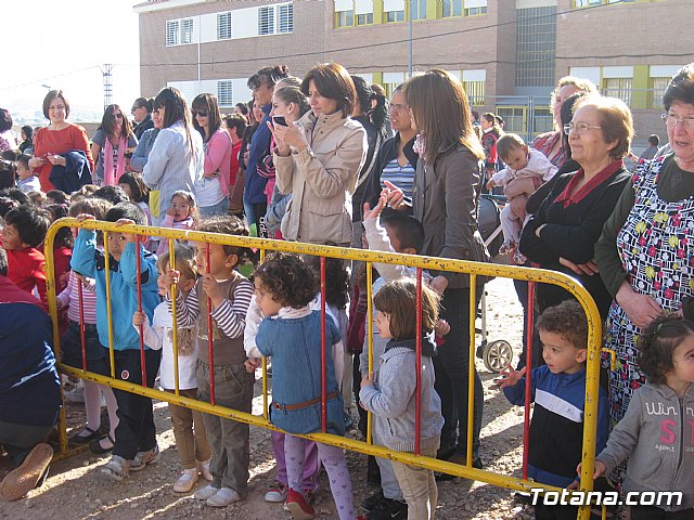 La Vuelta al Mundo en 80 Das llega al colegio San Jos en Globo - 7