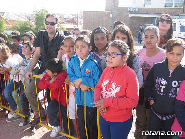 La Vuelta al Mundo en 80 Das llega al colegio San Jos en Globo - 29