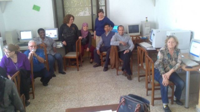 Lecciones básicas sobre informática e Internet en San Antón - 2, Foto 2