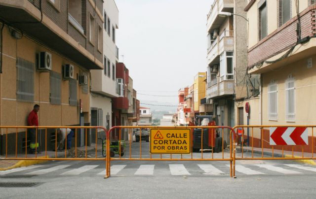 El Ayuntamiento de Lorquí invierte casi 18.000 euros en la renovación de la red de agua potable en las calles Pío Baroja y Antonio Machado - 2, Foto 2