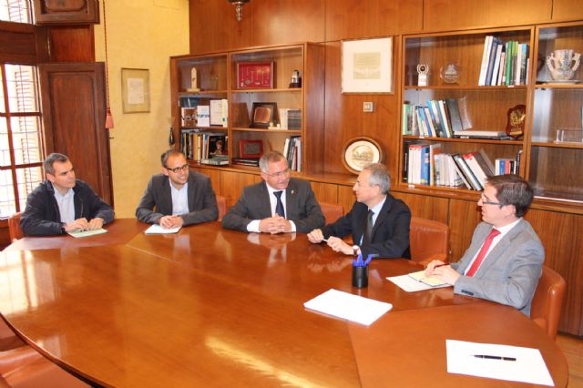 El alcalde de Águilas se reúne con el presidente de la CHS y el comisario de Aguas - 1, Foto 1
