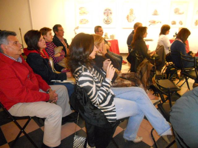La Asociación Cultural Caja de Semillas realiza un homenaje a Miguel Hernandez en el marco de la Feria del Libro, Foto 2