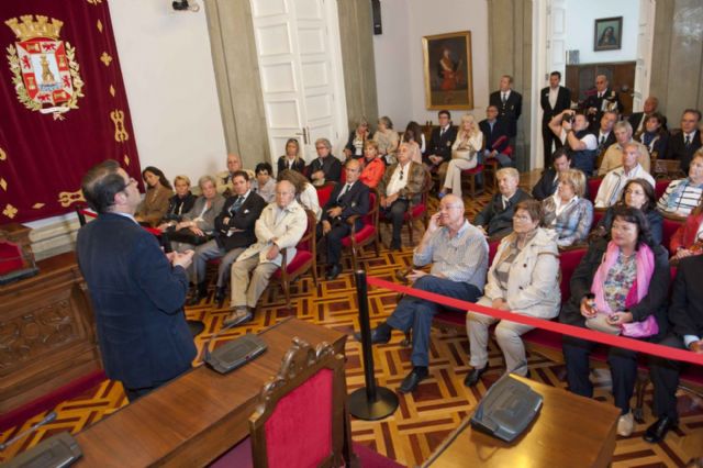 Los miembros de la Real Asamblea de Capitanes de Yate visitaron el Palacio Consistorial - 4, Foto 4