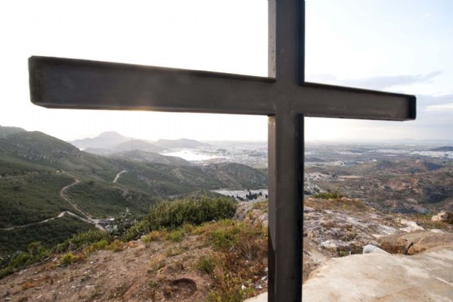 El obispo José Manuel Lorca nombrado Cofrade de Honor de la Soledad - 5, Foto 5