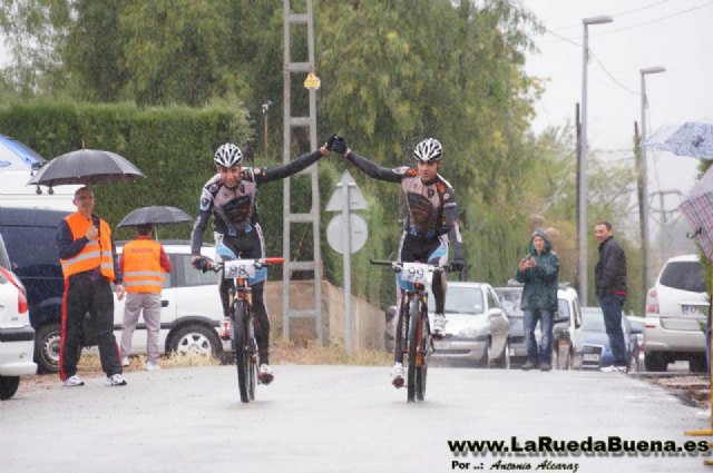 David Valero y Fabian Molina entrando en meta, Foto 1