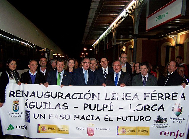 La línea de ferrocarril que une Águilas con Lorca restablece hoy su servicio - 1, Foto 1