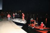 Cruz Roja Española en Águilas rescata un barco de 12 metros de eslora  con una vía de agua