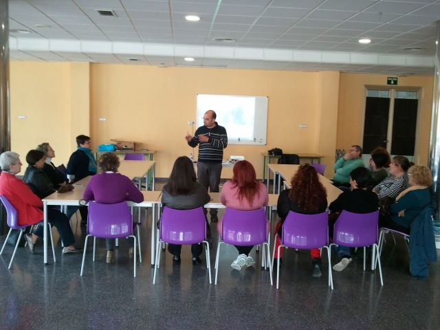 La orientación en la prevención del consumo de drogas en adolescentes centra una nueva charla de la Escuela de Padres de Alguazas - 1, Foto 1