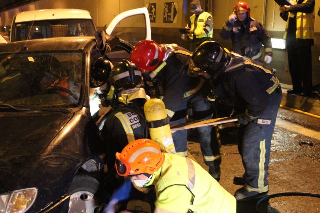 Protección Civil de Totana participa en un simulacro en caso de accidente múltiple en el túnel de la Autovía de Lorca, Foto 5