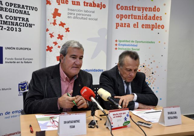 Fecoam y Cruz Roja firman un convenio para ofrecer formación que facilite la entrada al mercado laboral de colectivos vulnerables - 1, Foto 1