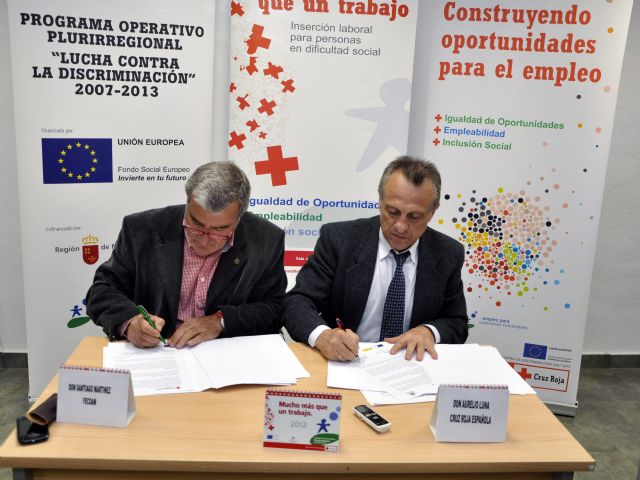 Fecoam y Cruz Roja firman un convenio para ofrecer formación que facilite la entrada al mercado laboral de colectivos vulnerables - 2, Foto 2