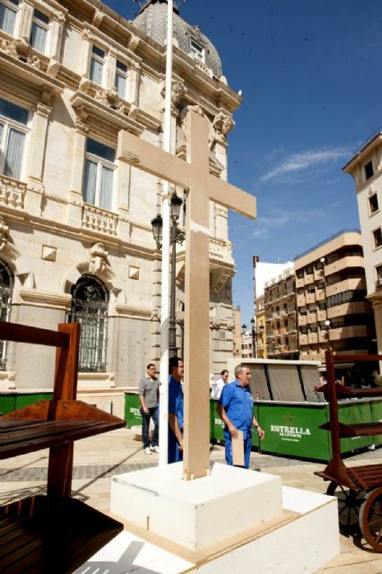 Comienza el montaje de las Cruces de Mayo - 4, Foto 4