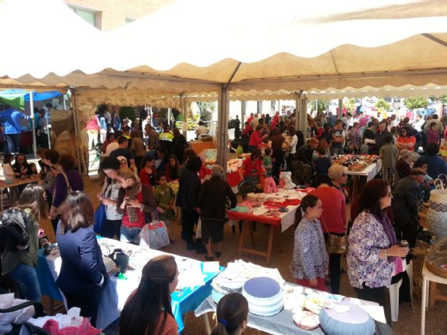 Éxito del mercadillo tradicional de Roche - 3, Foto 3