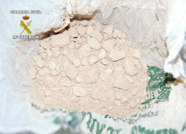 La Guardia Civil desmantela una red que distribuía grandes cantidades de cocaína a través de prostíbulos - 5, Foto 5