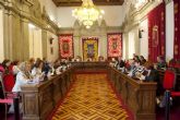 El pleno del Ayuntamiento dedicará una plaza de Escombreras al presidente del Repsol