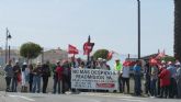 Concentracin de trabajadores en 'Hacienda Riquelme Golf Resort', en contra de los despidos
