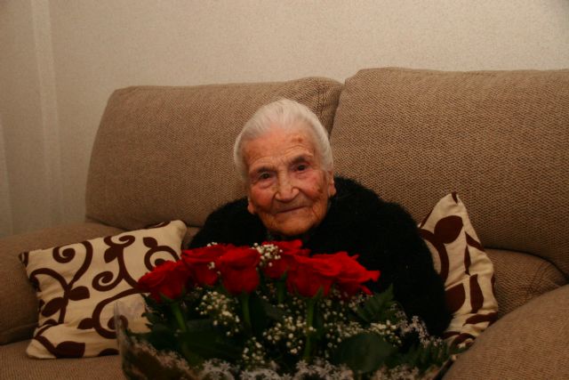 El Ayuntamiento rinde homenaje a Virtudes González, la madre de más edad del municipio - 4, Foto 4