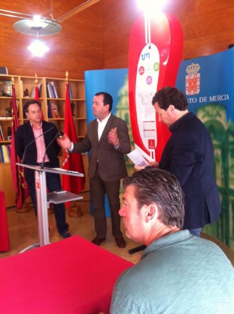 Murcia contará con 80 nuevos postes que ofrecerán toda la información relacionada con las líneas de autobús urbano - 1, Foto 1